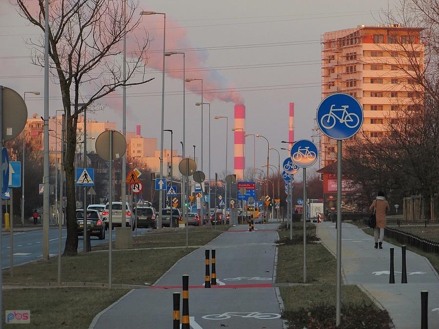 DDR-ka w stronę kominów