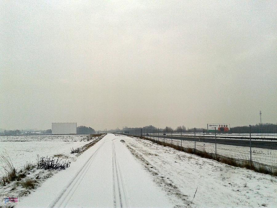 Technicznym wzdłuż A2