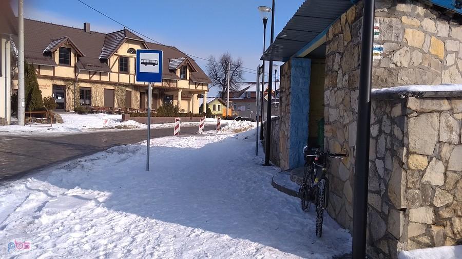Anka - już nie lubią tam kolarzy, więc wykostkowali ulicę