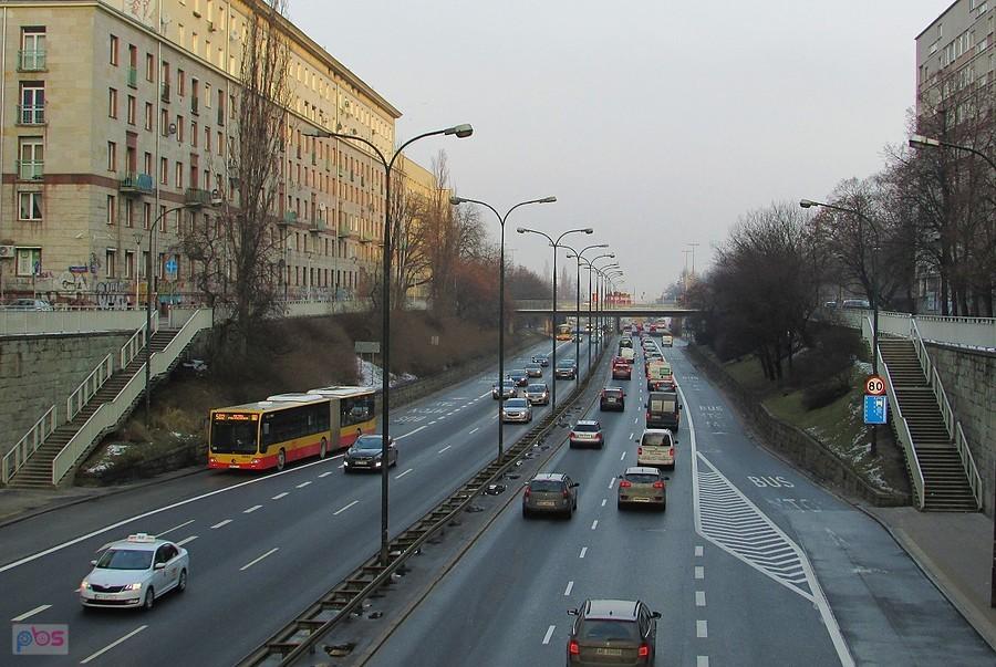 Widok z Marszałkowskiej na Trasę Łazienkowską