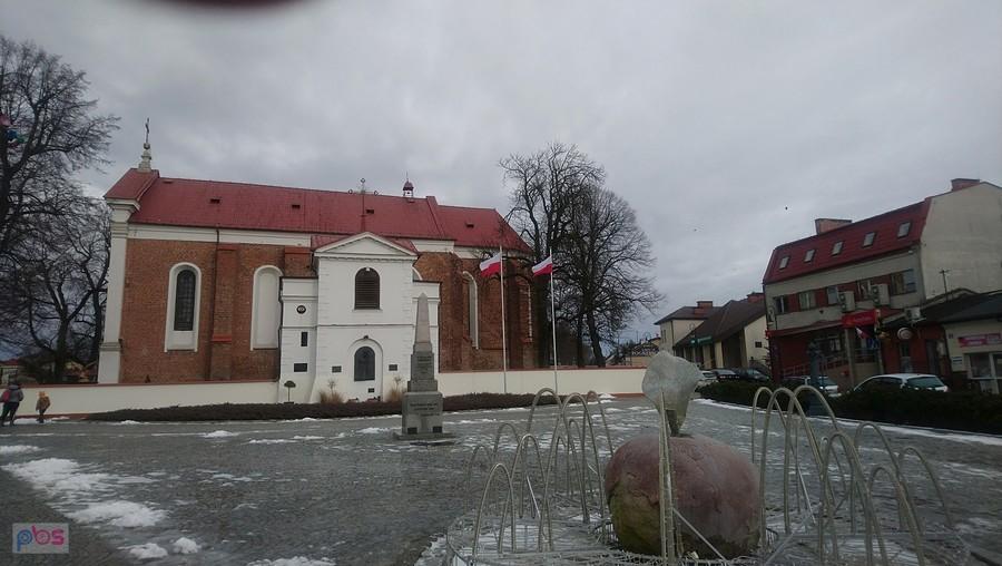 Tarczyn - Rynek z jabłkiem