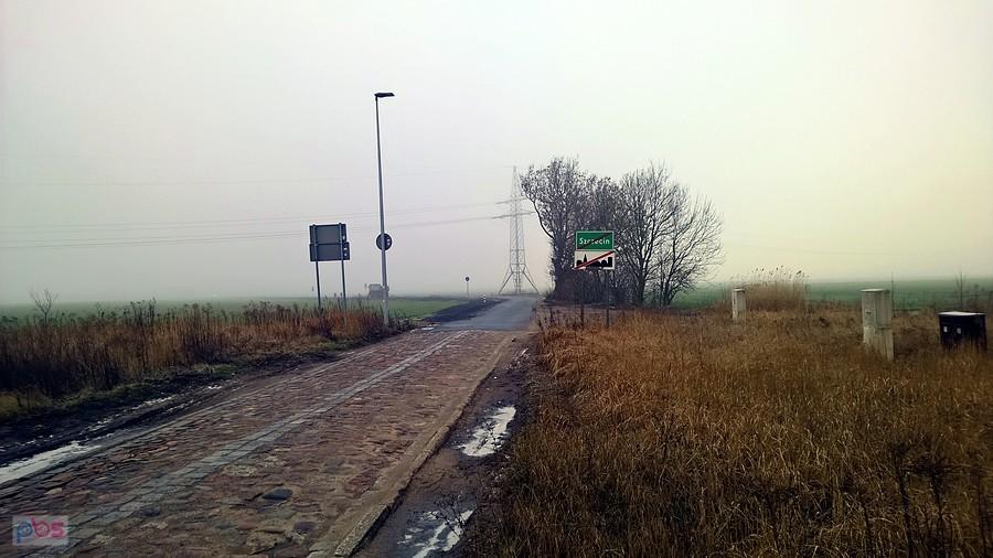 Gęsta mgła pod Ostoją.