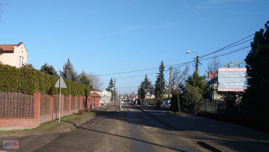 Prace wodociągowe na ulicy Starzyńskiego w Dawidach Bankowych