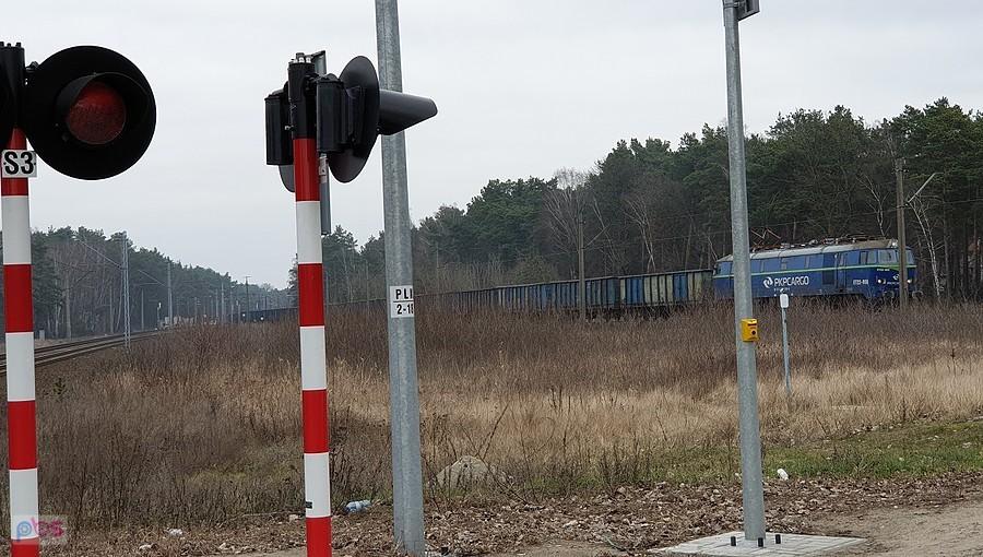 Między szlabanami PKP