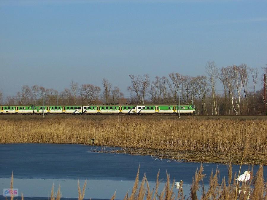Pociąg Kolei Mazowieckich