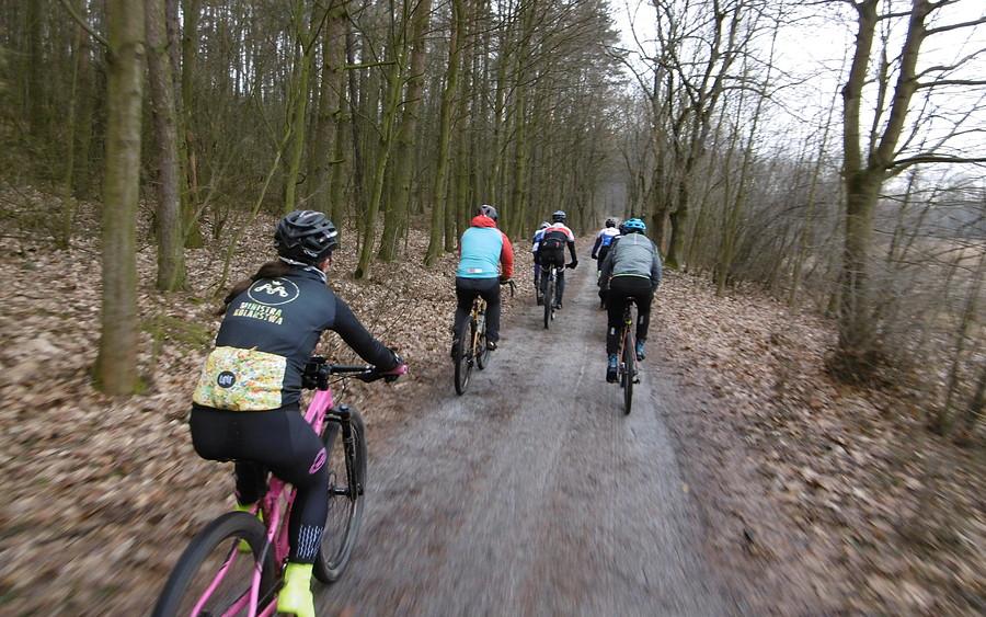 Po wpadnięciu w teren to tylko czerpać frajdę z wielkopolskiego MTB :)