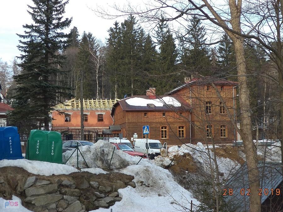 Stylowe przedszkole na końcu świata (dalej jest już tylko las i Jakuszyce) - trwa rozbudowa