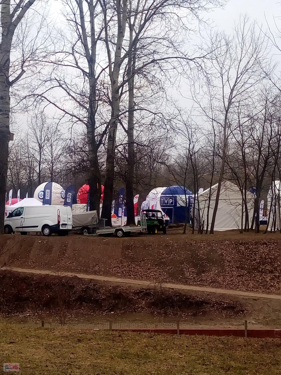 Oczywiście przygotowania od rana, bieg transmitowany przez TVP 1 . Coś mi to przypomina...