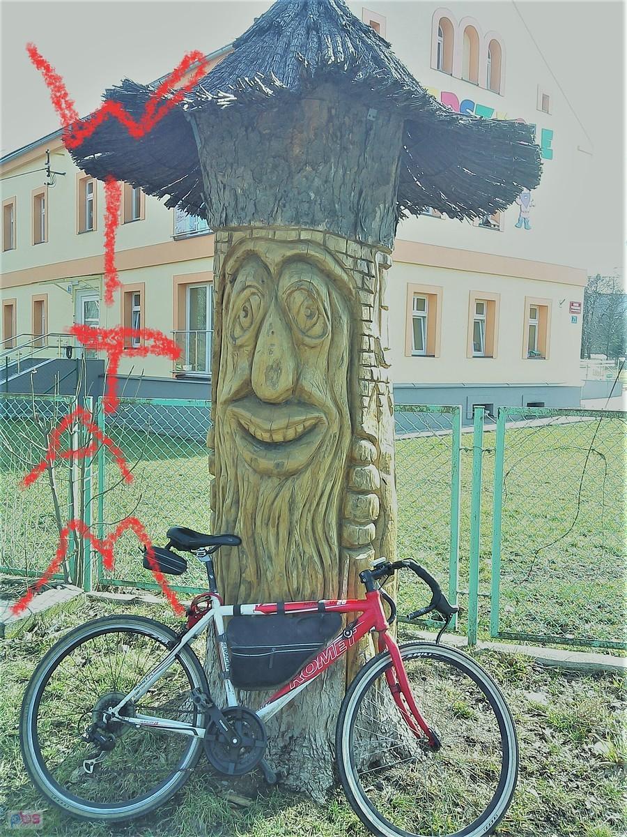 Centrum Starej Kamienicy, pod przedszkolem ;)