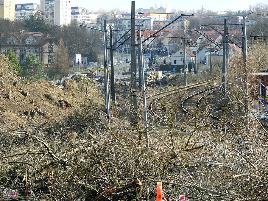 Budowa obwodnicy - tu wzdłuż torów kolejowych 10 marca 19 r.
