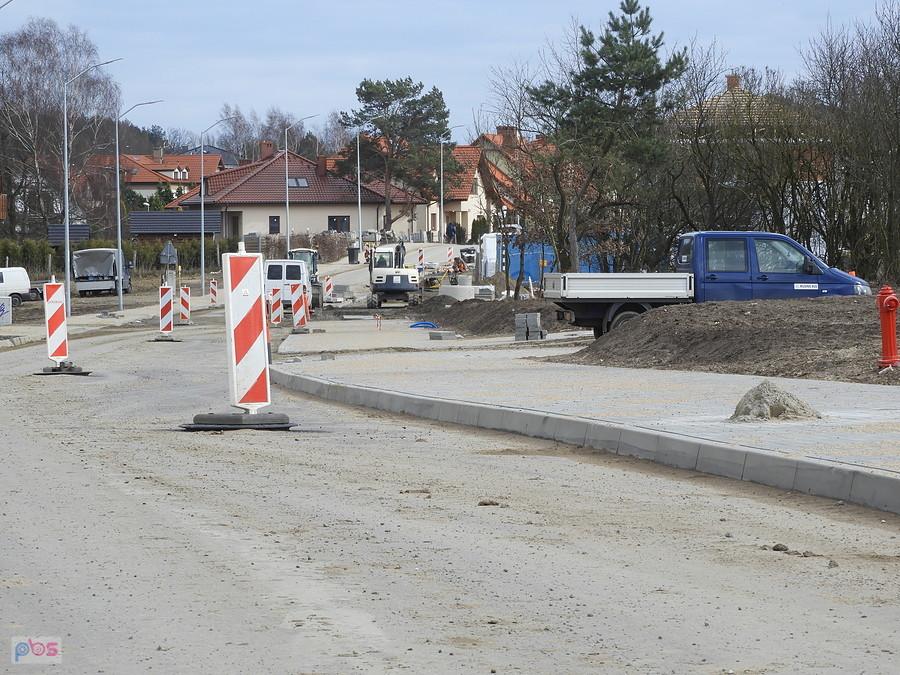 górna część ulicy Miodowej - remont bliski końca.