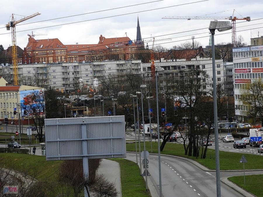Widok z wiaduktu przy ulicy Mieszka I.
