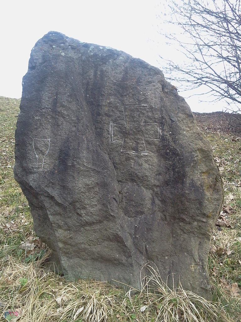 Głaz (raczej nie jest stary)