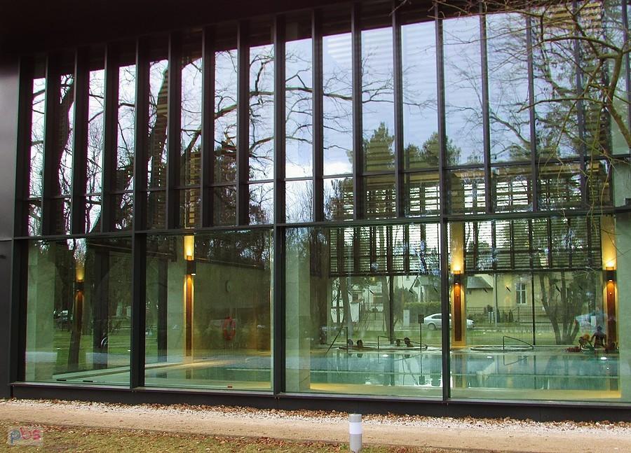 Basen solankowy Eva Park Life & Spa