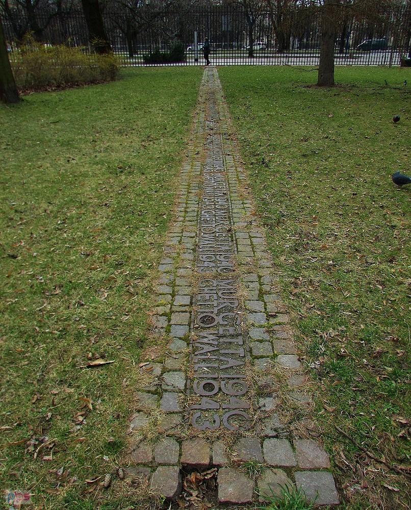 Ogród Krasińskich - miejsce gdzie stał mur Getta Warszawskiego