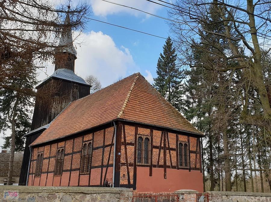 SZCZECIN – PŁONIA (niem.Buchholz) Kościół parafialny p.w. Najświętszej Rodziny z XIX w.