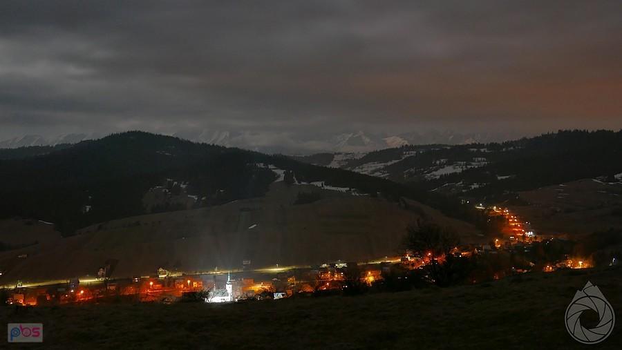 Łapsze, droga na Łapszankę i Tatry Bielskie w chmurach