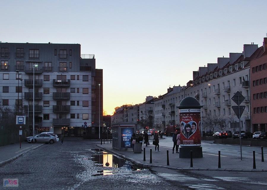 Ulica Chełmska - przed d. zajzdnią autobusów i trojlebusów