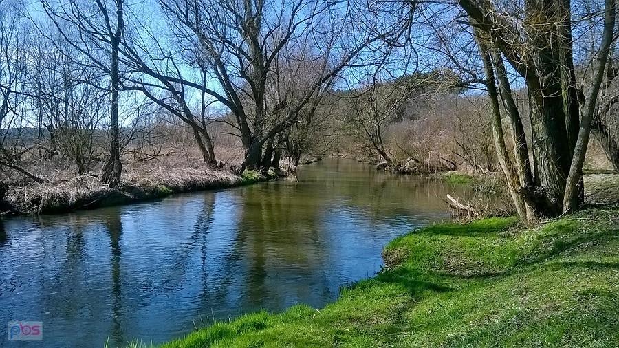 Punkt wypoczynkowy nad Wartą w Jaskrowie