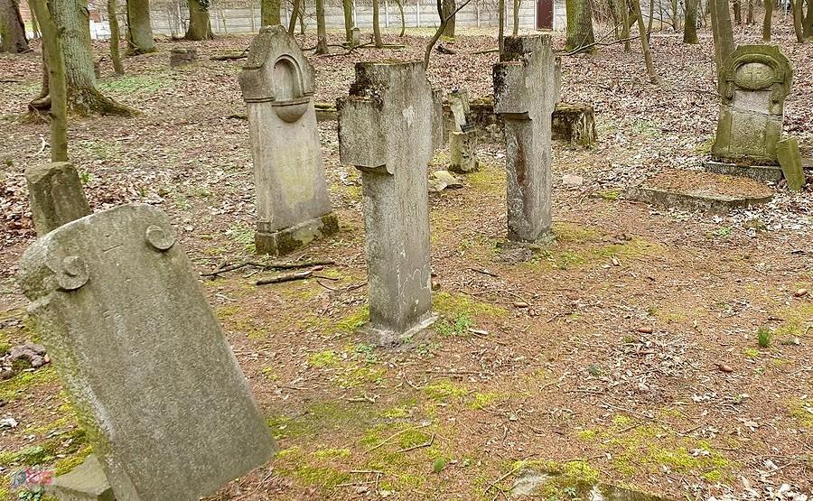 Jezierzyce (niem. Jeseritz) Lapidarium