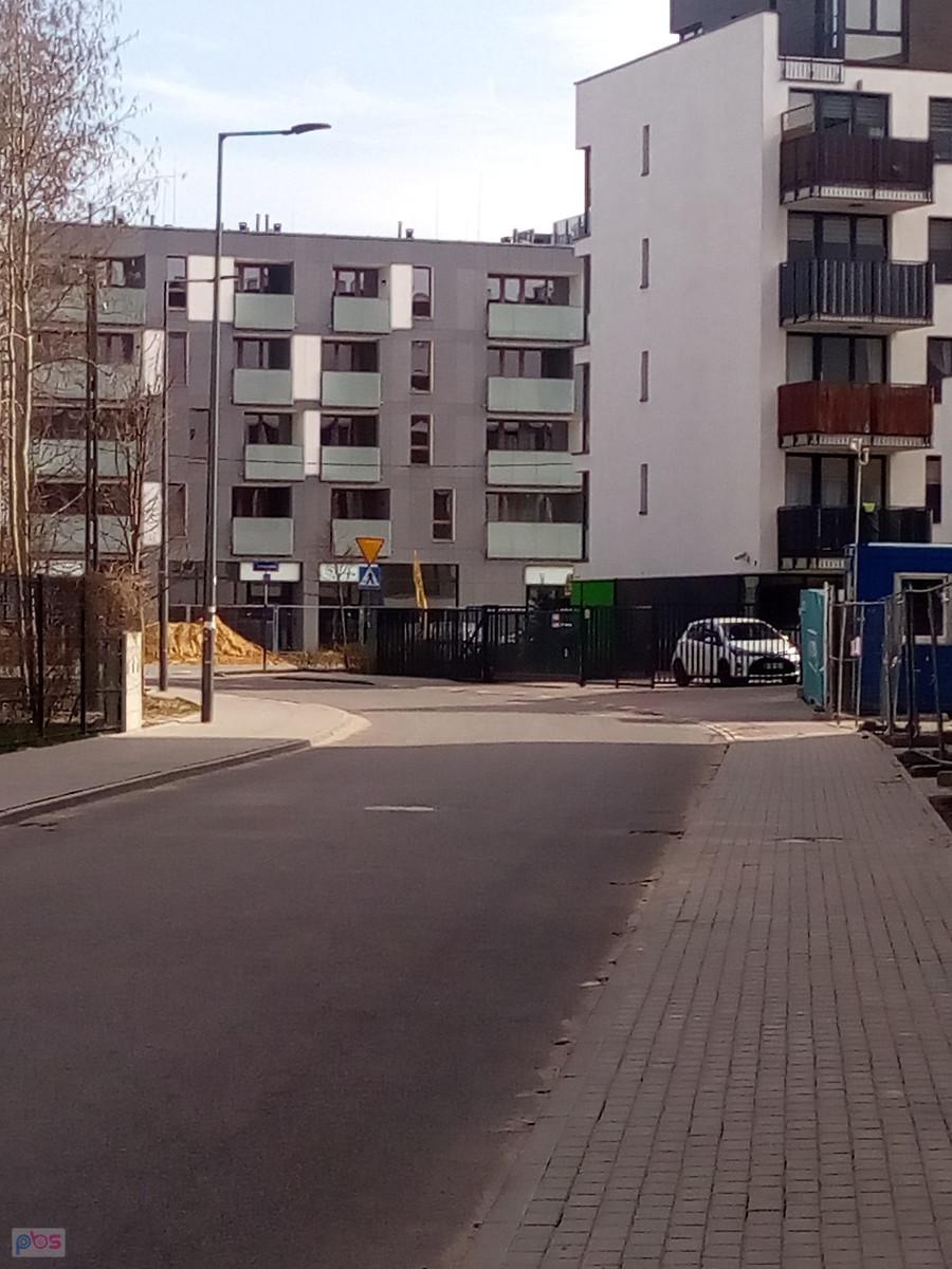 Pierwszy przejazd tą nową ulicą, chyba jeszcze bez nazwy