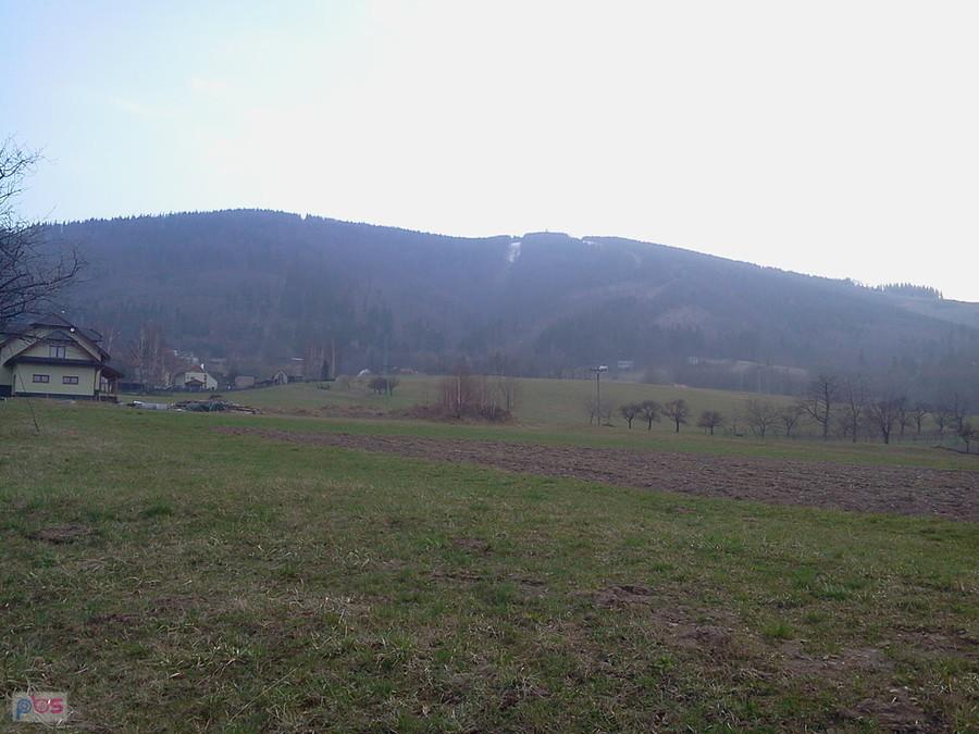 Widoczek na Jaworoway a tam jeszcze resztki śniegu