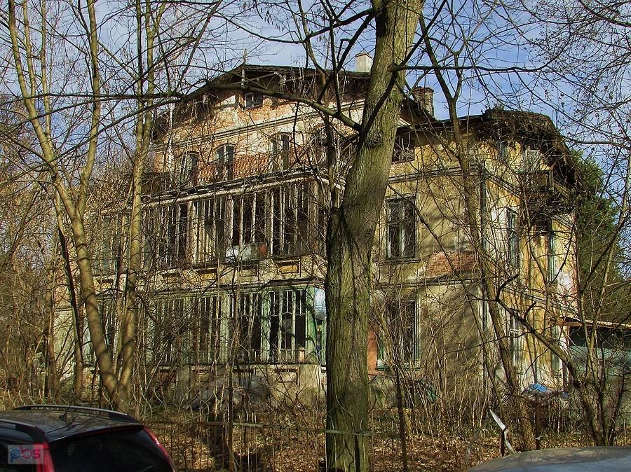 Konstancin - Willa Jutrzenka przy ul. Kraszewskiego