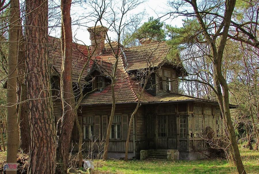 Konstancin - Willa Kasztelanka zachwyca swoją urodą