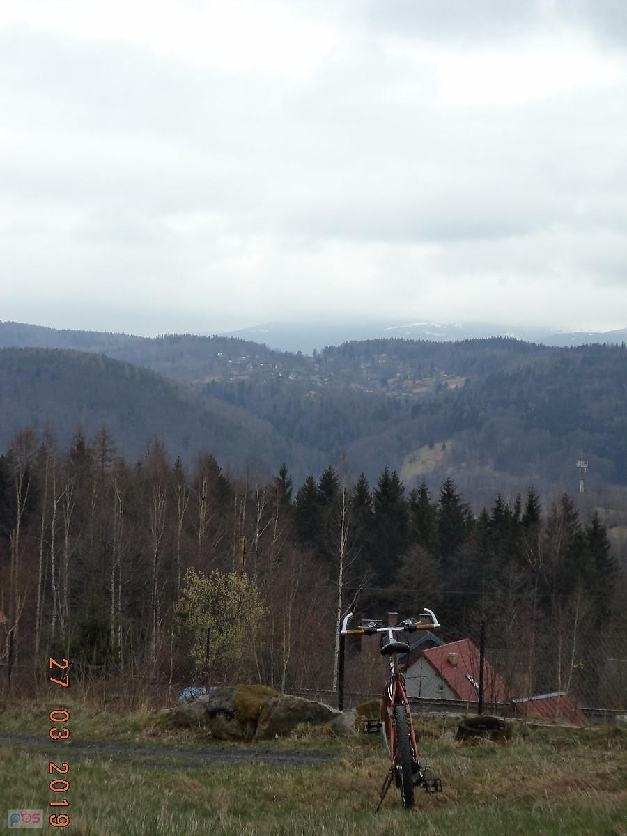 Widok z Górzyńca na Michałowice
