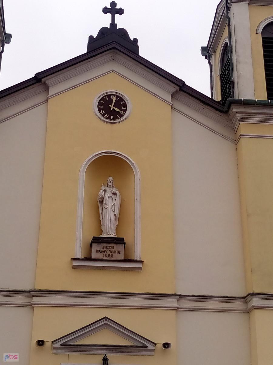 Zepsuty zegar kościelny, wiec dziś nie udało się skontrolować czasu