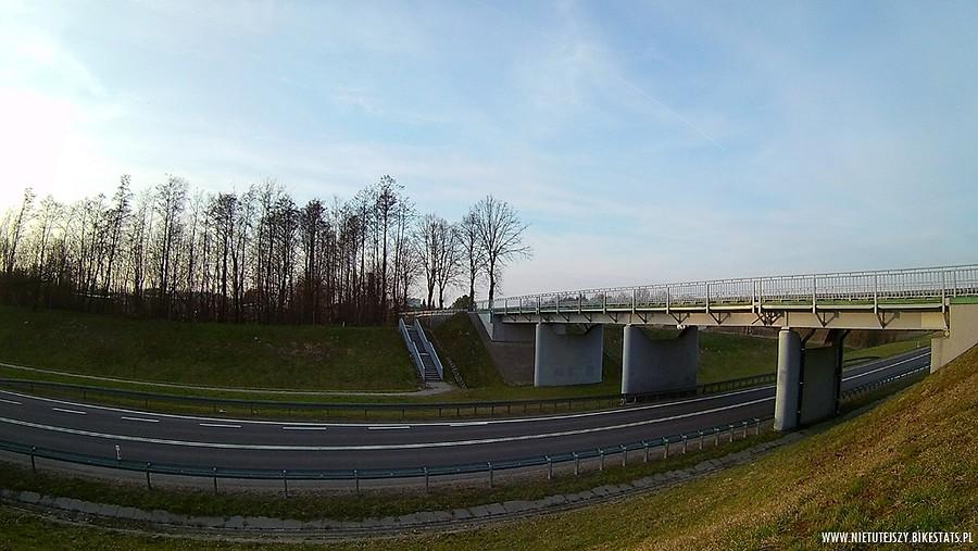 Wiadukt nad drogą S22