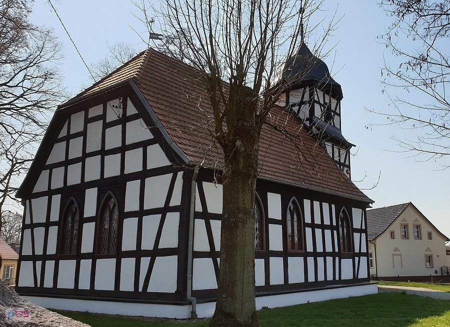 MIĘKOWO (niem.Münchendorf) Kościół filialny p.w. Świętej Trójcy z 1782 r.
