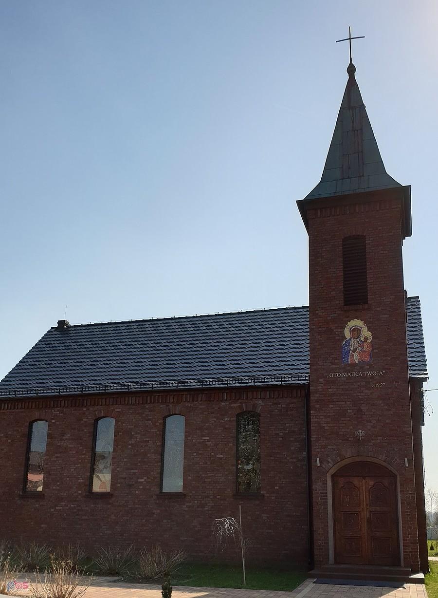 KRĘPSKO (niem.Hackenwalde) Kościół parafialny p.w. MB Królowej Polski z 1932 r.