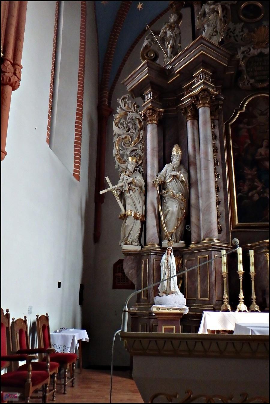 Św. Jan Nepomucen w kościele pw. Michała Archanioła w Grodkowie