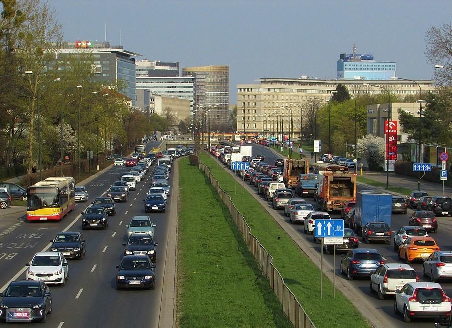 Popołudniowy szczyt na Wawelskiej