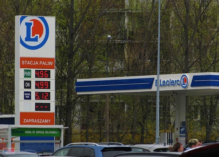 Przed świętami ceny paliwa poszły w górę