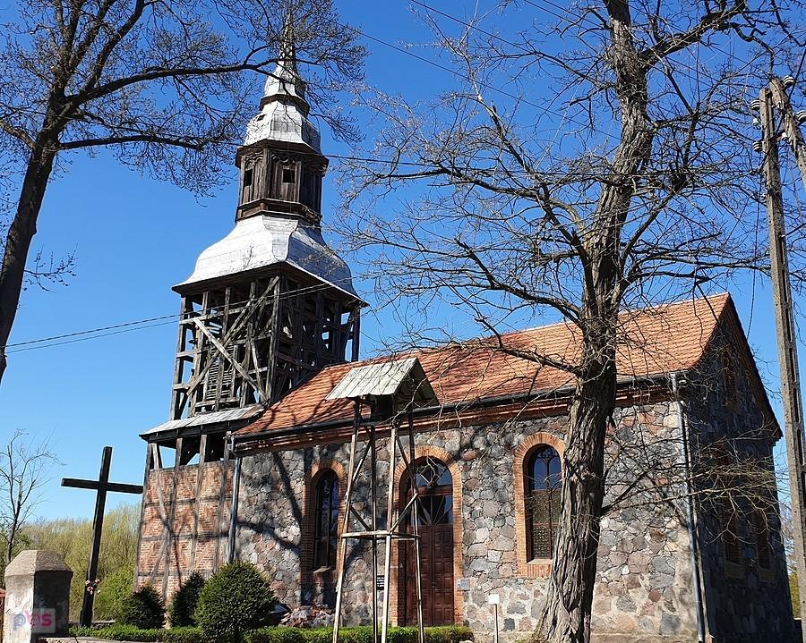 Kępno (niem.Kempendorf) Kościół filialny p.w. św. Józefa z 1 poł. XIX w