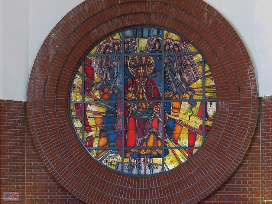 Witraż Jezus Królujący