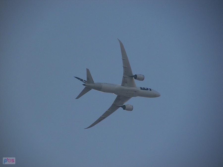 Boeing 787-8 Dreamliner