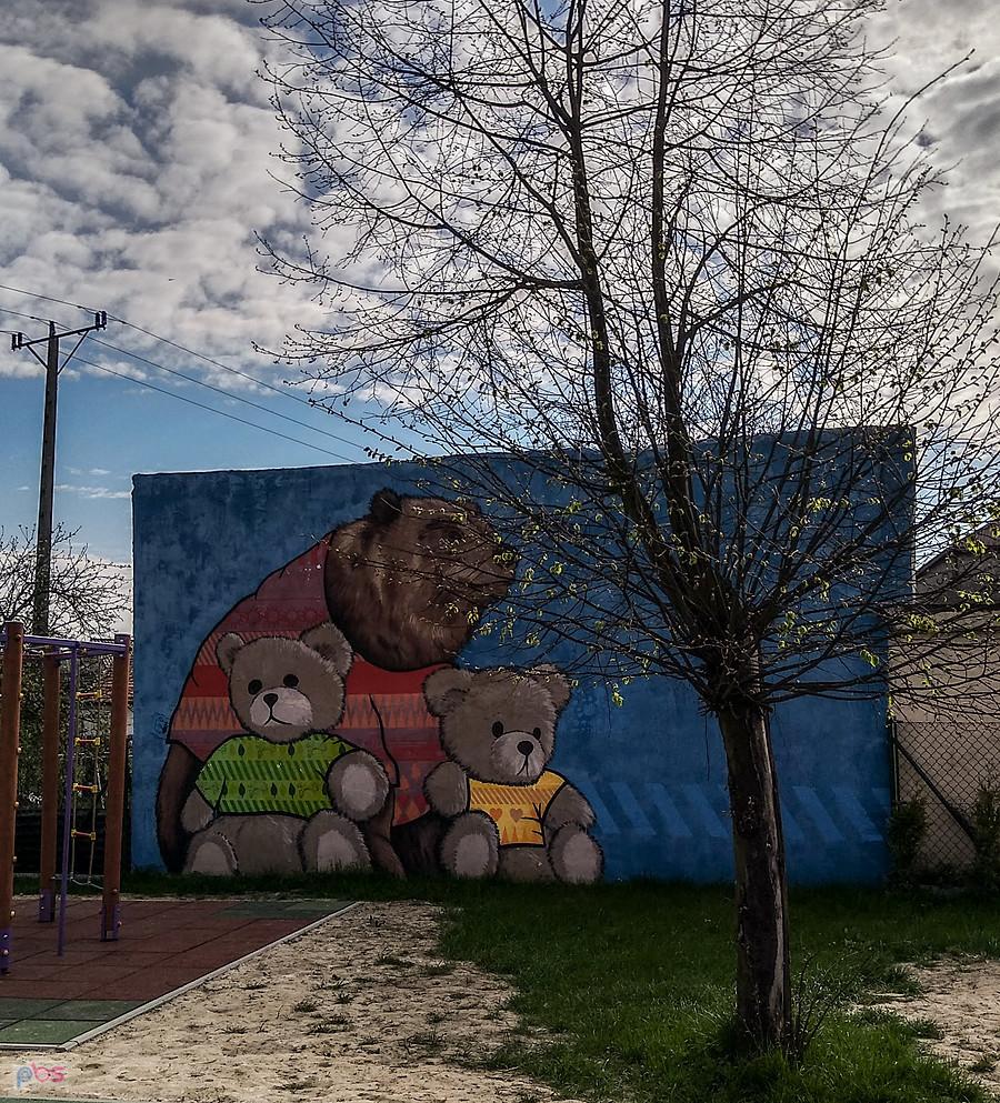 Mural na placu zabaw