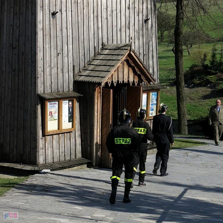 Zmiana warty w kościele w Paczółtowicach