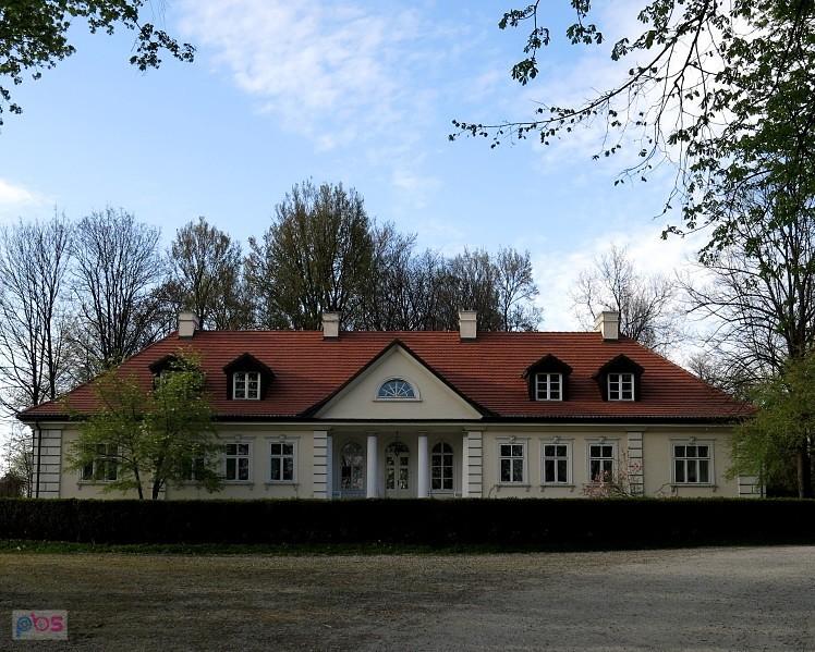 Dwór w Tomaszowicach