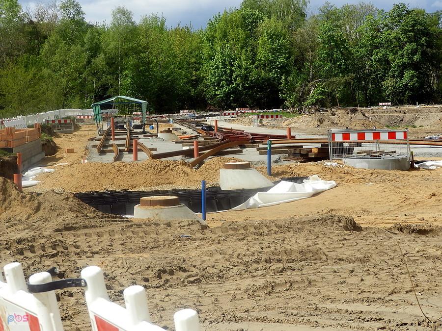 trwa budowa obwodnicy - przebudowa pętli tramwaju linii nr 3.