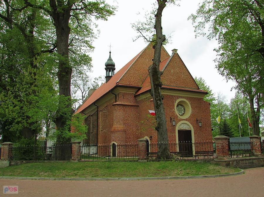 Cegłów - gotycki kościół z XVI wieku