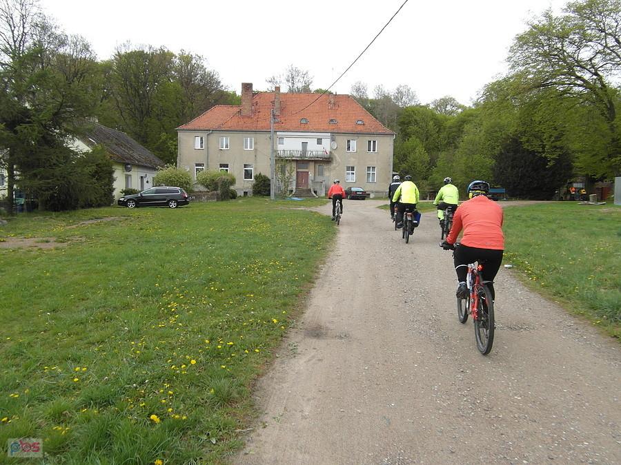 Pałac w Czarnowęsach