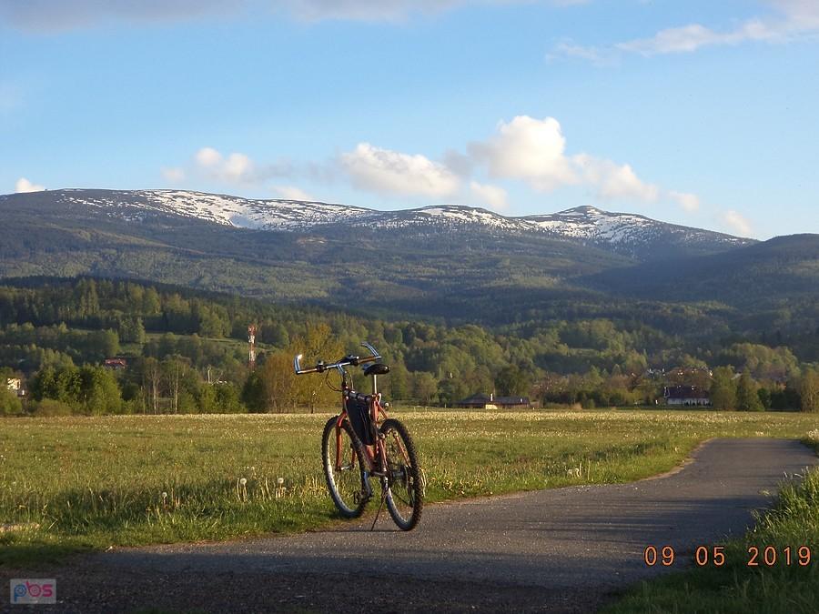 Tuż poniżej Podgórzyna jest jedna z najlepszych panoram Karkonoszy!