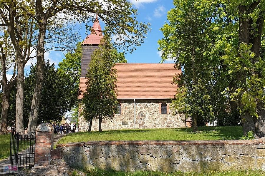 ROŻNOWO NOWOGARDZKIE (niem.Rosenow) Kościół parafialny p.w. św. Antoniego, XV/XVI w.