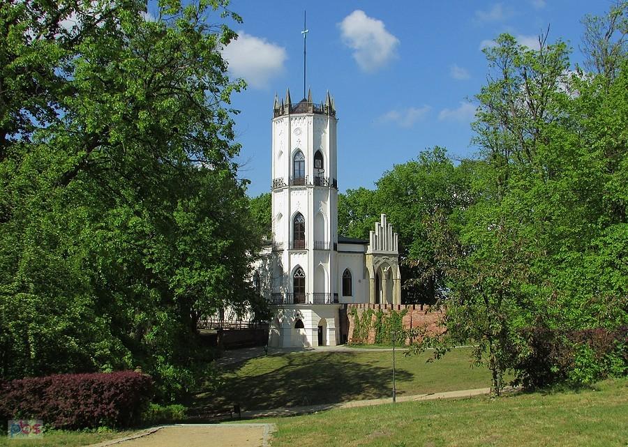 Opinogórski pałacyk