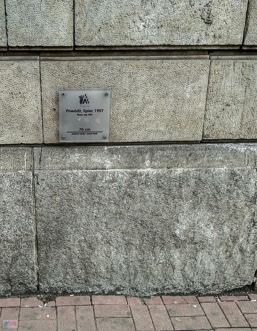 Ślady po powodzi z 1997 roku