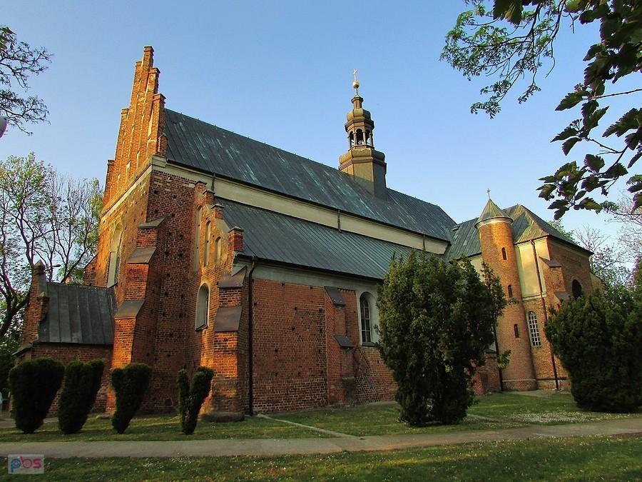 Ciechanów - widok na farę od strony południowej